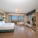 Panoramic Sunset Apartment Kothreas
